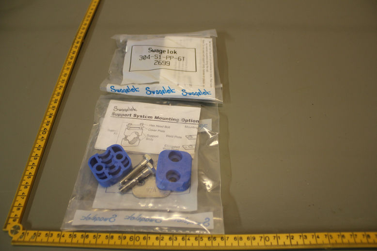 Bolted Plastic Clamp Tube Support Kit 2699, Lot of 6