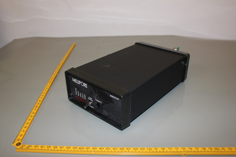PHOTORESIST PUMP CONTROLLER (ALSO AVAILABLE WITH PHOTORESIST PUMP), USED