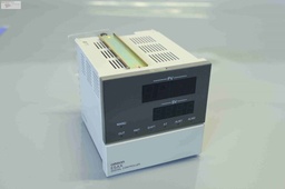 [E5AX-LA02/504143] DIGITAL CONTROLLER 100 TO 240 VAC 50-60HZ, USED